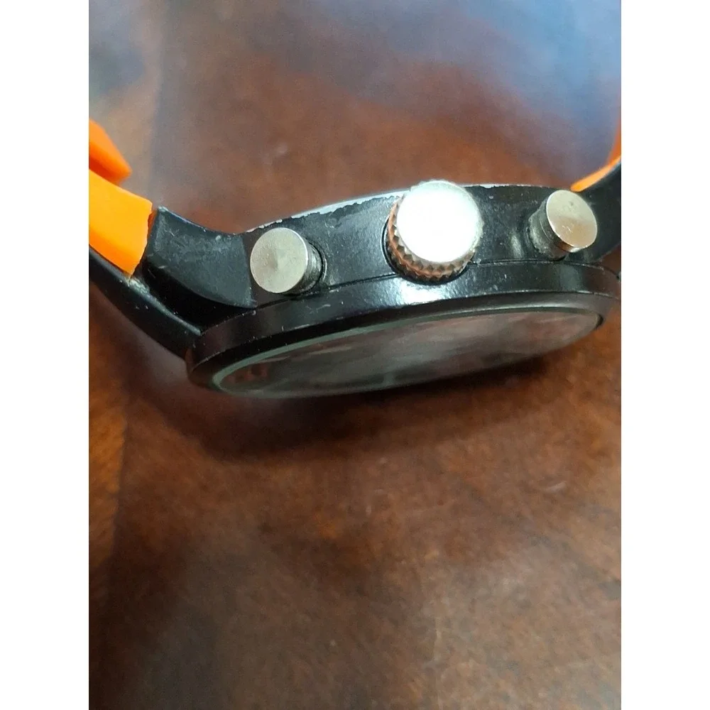 Charles Raymond Mens 48mm Orange & Black Silicone Fashion Sports Watch. Pre-worn
